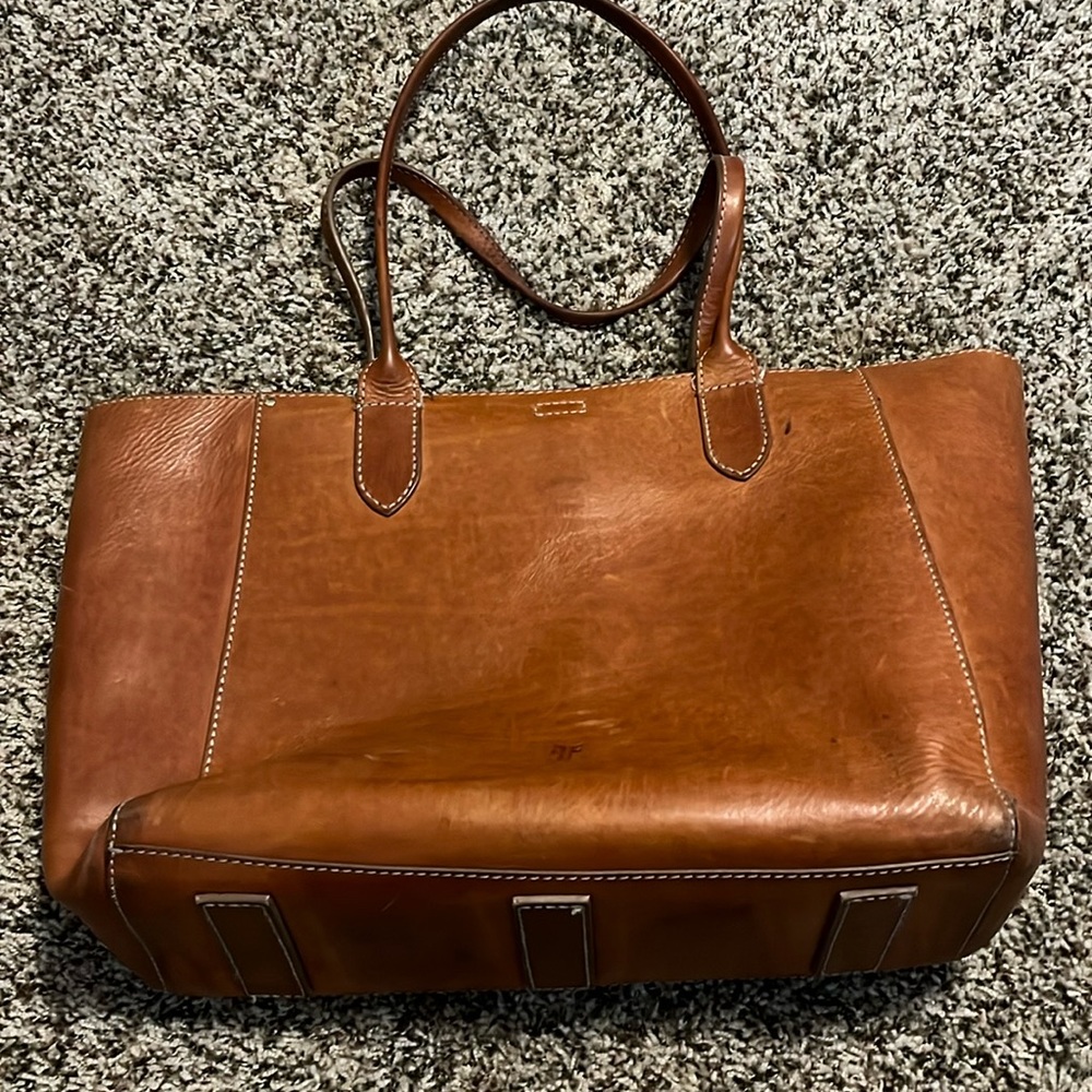 Frye tote
